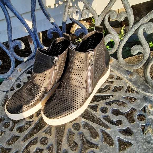 Steve Madden Black Holes Boots Sz - Picture 11 of 11